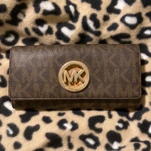 Michael’s kors wallet